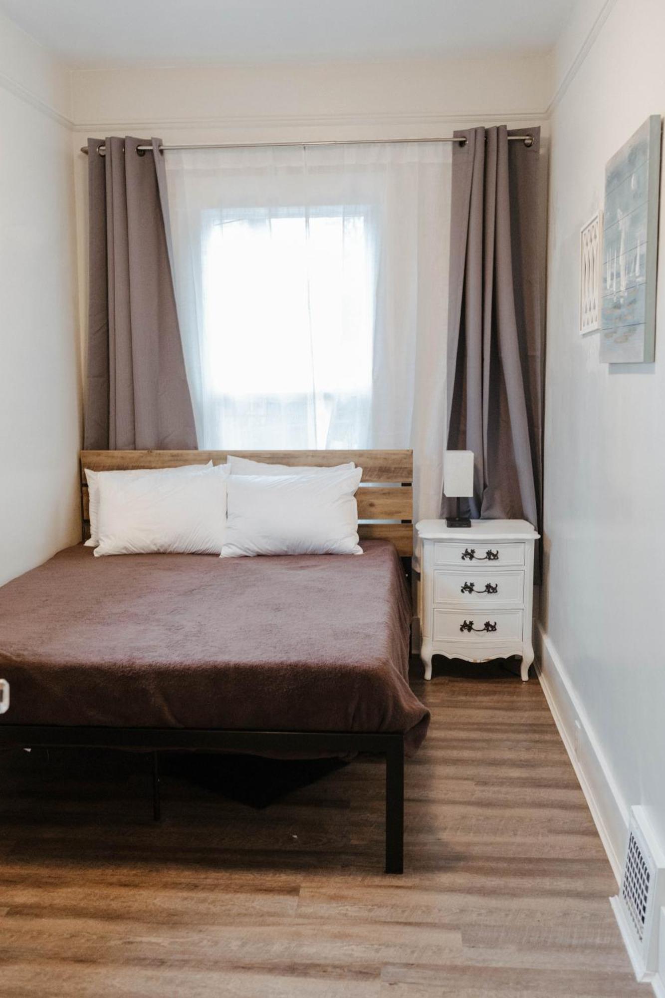 Central Tacoma Triplex エクステリア 写真
